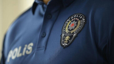 ‘Deprem yardımlarını evine götüren’ polis müdürü yargılanıyor