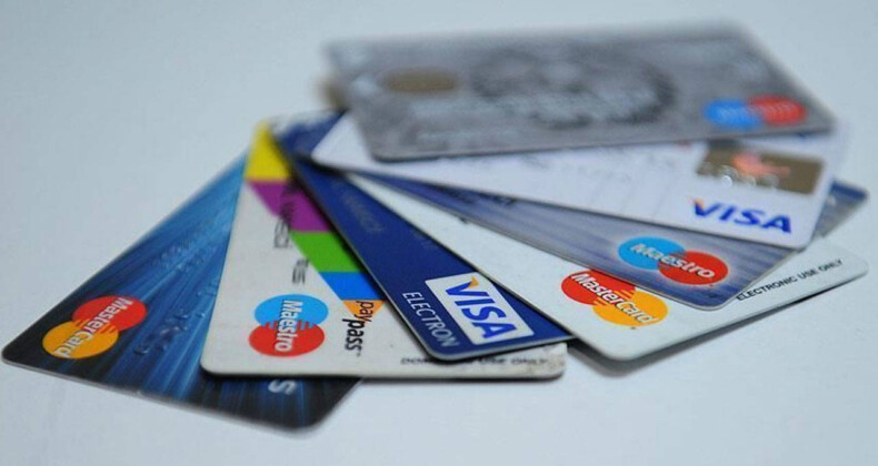 Uzmanlar, olası kredi kartı sınırlamasını nasıl değerlendiriyor?
