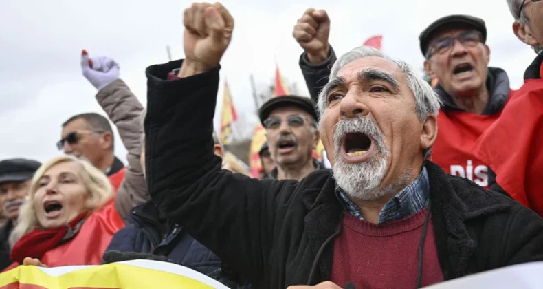 “Haydi geçmiş olsun emeklilere…”